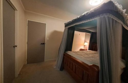 Greenlane - Ellerslie Casa | In Remuera with free street carpark, handy close to cuisine restaurant and public transportation