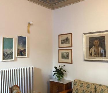 Marone Apartamento | In Riva al Lago di Iseo Residenza Primo Piano