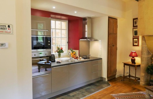Sarlat-la-Caneda Historic Center Apartamento | In Sarlat Luxury Rentals, Medieval Center - Appartement Sherlock
