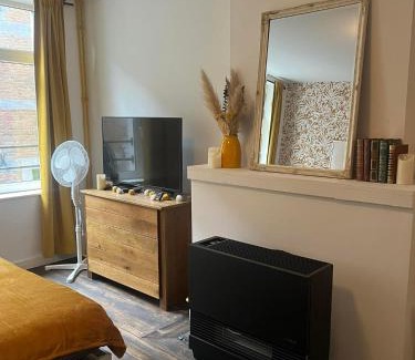 Feronstree et Hors-Chateau Apartamento | In The Air cosy room (Cœur Historique de Liège)