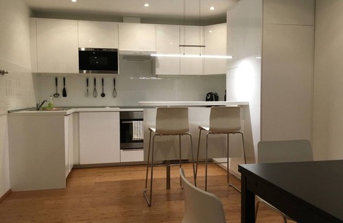 Augustenstraße Apartamento | En el centro de Munich - 6 grandes, tranquilas, de 2 habitaciones.-Apt., WiFi, TG.
