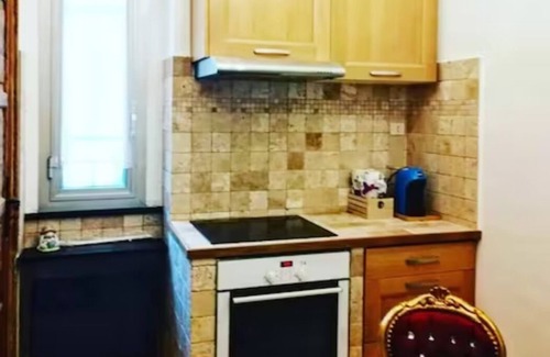 Recco Apartamento | In the center, 5 Minutes from the sea, CasaCri station is a cozy apartment