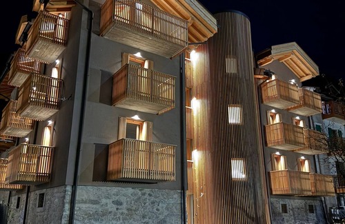 Carisolo Apartamento | In the center of the village and within walking distance of the gondola lift