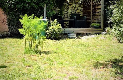 Cipieres Apartamento | In the heart of a medieval French village. One bed apartment. Pet friendly