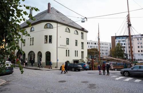Alesund Apartamento | In the Heart of Brosundet! Fully equipped 3 Bed Room Ap