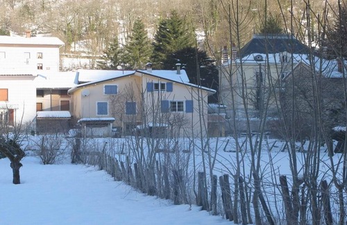Chaley Casa | En el corazón de Bugey, en Albarine, casa bien equipada, ideal para familias.