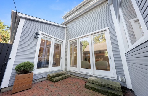 Merion Village Casa | In the heart of German Village!