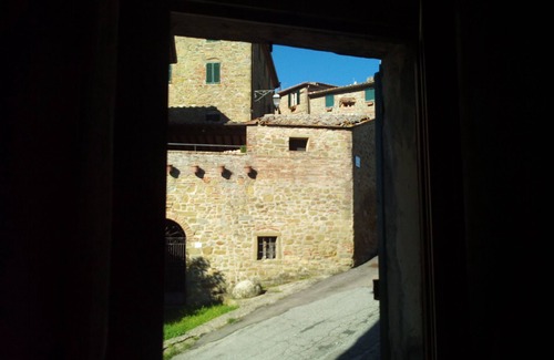 Preggio Casa | En el corazón de Italia, en la frontera entre Toscana y Marche. En el pueblo de PREGGIO.