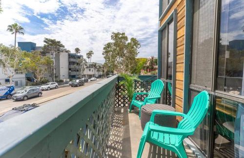 South Mission Beach Casa | In the Heart of Mission Beach - A Pineapple Paradise