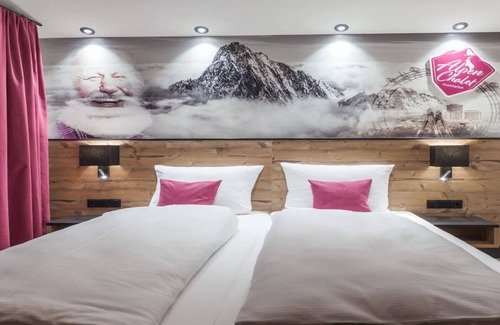 Gaschurn Chalet De Esquí | IN THE HEART OF MONTAFON VALLEY - A FAMILY CHALET FOR 24