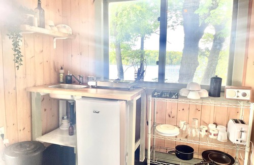 Muskoka Lakes Cabaña | In the Heart of Muskoka- Lakefront Premium View! 8 Cabins