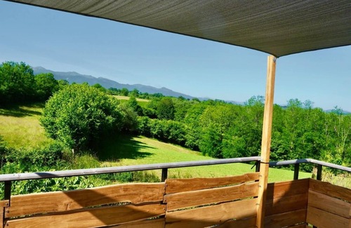 Gan Apartamento | In the heart of nature, quiet, view of the Pyrenees with terrace