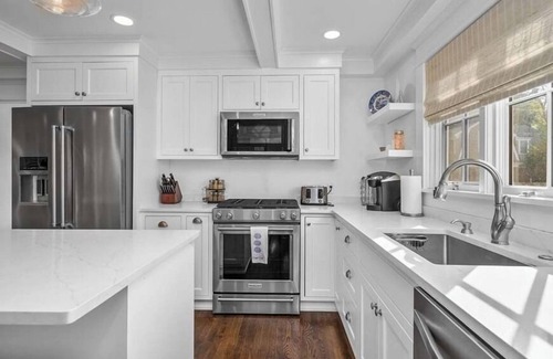 Osterville Casa | In the Heart of Osterville Village Newly renovated Pets considered RPMS087