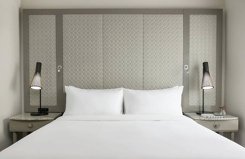 Lower Nob Hill Hotel | In The Heart Of San Francisco! Bike Rentals, Pets Allowed, Walk to Union Square!
