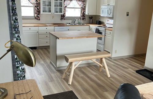 Babbitt Condominio | In The Heart of the Iron Range Great Northwoods Lake Country