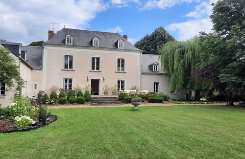 Fondettes Casa | EN EL CORAZÓN DE LOS CASTILLOS DEL LOIRE, 8km TOURS, BONITA CASA, PISCINA CLIMATIZADA, TENIS
