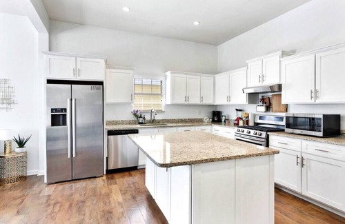 Alta Vista Casa | In the Heart of Town 10 Mins to The Alamo & Pearl