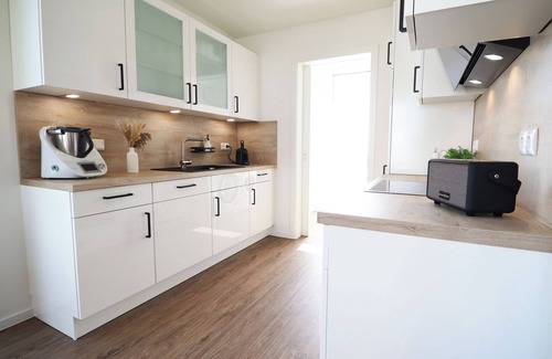 Marienleuchte Apartamento | In the Küstenleuchten vacation apartment, you live right by the sea - with pr