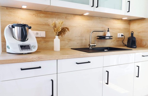 Marienleuchte Apartamento | In the Küstenleuchten vacation apartment, you live right by the sea - with pr