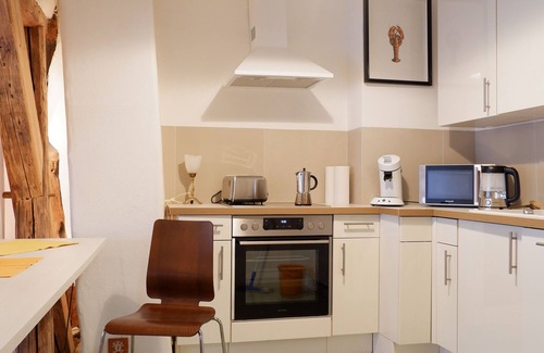 Tuebingen Apartamento | NUEVO! en FeWo-direkt: soleado 65 metros cuadrados en el centro del casco antiguo, zona tranquila!