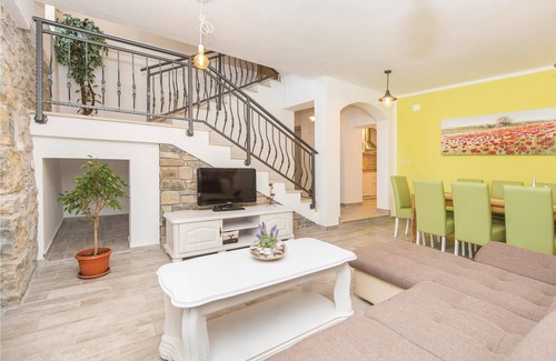 Pican Casa | Alojamiento de 6 habitaciones en Tupljak