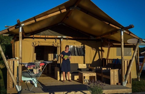 Rijssen Cabina | In these sturdy tents you will experience a great outdoor and indoor vacation!