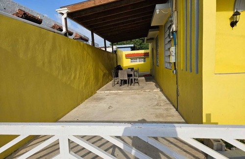 Arecibo Pueblo Apartamento | In this Coastal 2 Bedroom- Arecibo Home UNIT 2