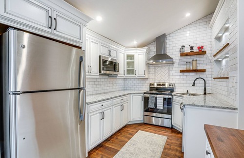 Yardley Apartamento | In-Town & Walkable: Historic Yardley Retreat!