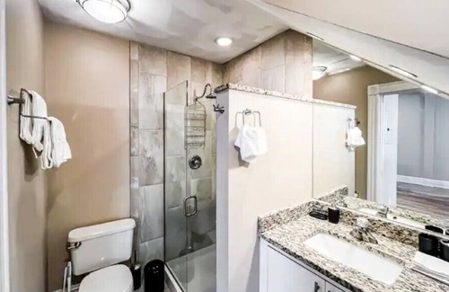 The Hill Apartamento | In unit washer & dryer Disney+, Netflix & Hulu