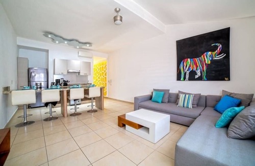 Díaz Ordaz Condominio | En Versalles amplio condominio