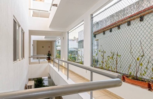 Díaz Ordaz Condominio | En Versalles amplio condominio