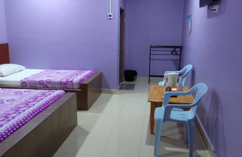 Lubok Buaya Hotel | Inapan Aishah
