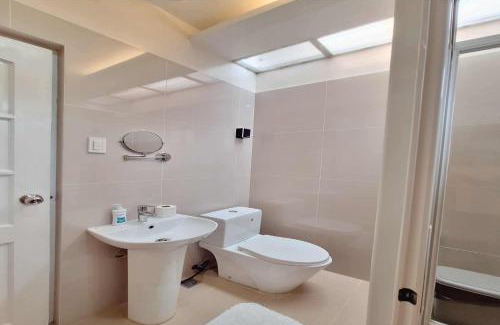 Panglao Casa | INATO SUITES Rm 2 2 queen beds