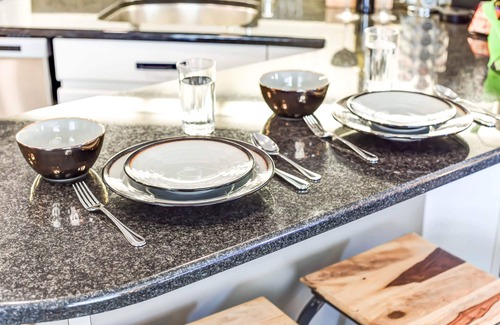 Old Town Alexandria Casa | INAUGURATION | TWO FREE Parking! Walk to Metro