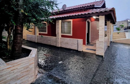 Jardim Praia Grande Casa | Incrível casa com piscina e Wi-Fi em Mongaguá/SP
