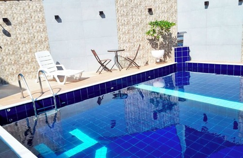 Jardim Praia Grande Casa | Incrível casa com piscina e Wi-Fi em Mongaguá/SP