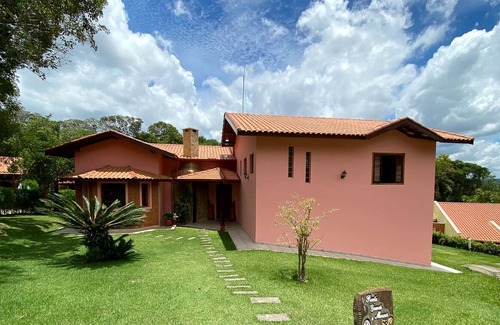 Ibiuna Casa | Incrível chácara com lazer completo em Ibiúna/SP