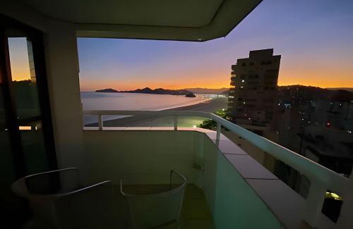 Boqueirao Apartamento | Incrível vista para o mar com piscina no Boqueirão