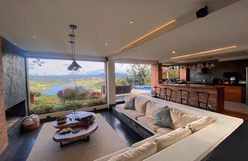 Retiro Cabaña | Increíble casa de campo con hermosa vista