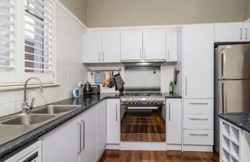 Kensington Casa | Incredible 3-Bed Renovated Home with Huge Garden