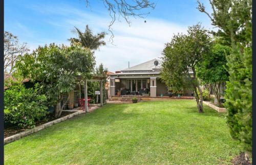 Kensington Casa | Incredible 3-Bed Renovated Home with Huge Garden