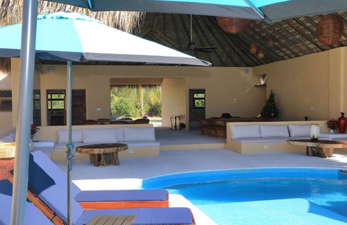 Barra de Colotepec Casa | Increíble casa de playa en Puerto Escondido, México.