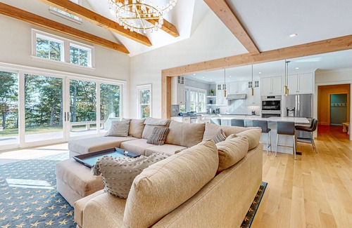 Plymouth Casa | Incredible home on lake with views, private beach, deck, AC, & W/D