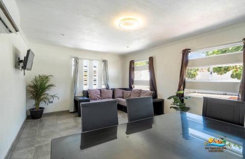 Primera Seccion Casa | Incredible in-town pool house with BBQ area!