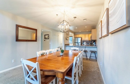 Frisco Apartamento | Incredible Lake Views, On Lake & Recpath, Skiing Nearby, Balcony by Summit County Mountain Retreats