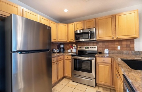 Frisco Apartamento | Incredible Lake Views, On Lake & Recpath, Skiing Nearby, Balcony by Summit County Mountain Retreats