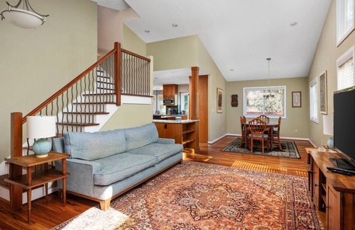 Tigard Casa | Incredible Location Nestled Next To Cook Park, Pet Friendly, Enclosed Dog Run, Huge Deck, w/ BBQ