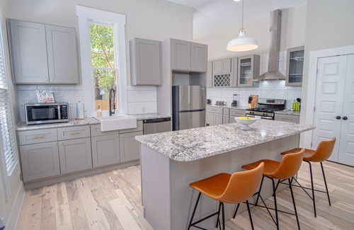 Near East Side Apartamento | Incredible New 3br/2ba Near Downtown
