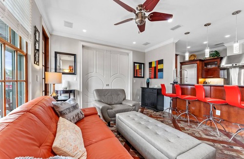 Baytowne Wharf Condominio | Incredible NOLA-Inspired Condo in Baytowne Wharf!