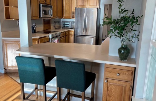 Des Moines Casa | Incredible Puget Sound 4 Bedroom home w Hot Tub